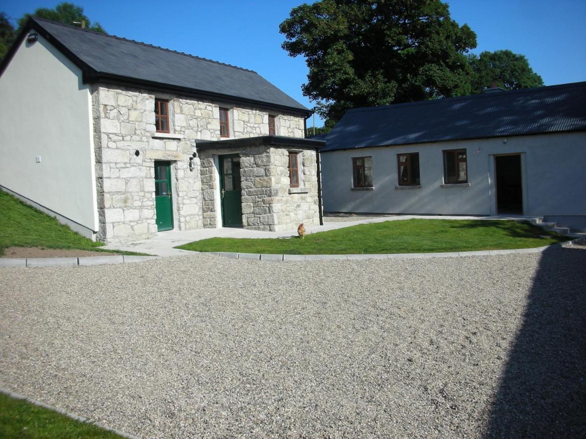Green Adventure Ecohostel Clonmore 외부 사진