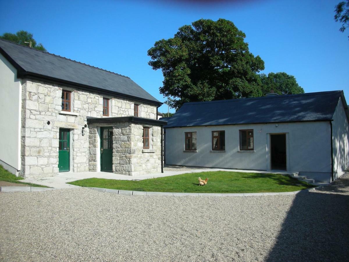 Green Adventure Ecohostel Clonmore 외부 사진